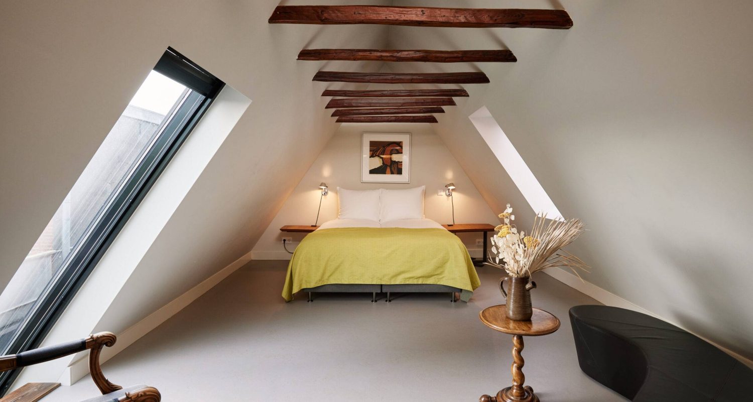 Warehouse apartment (split level) | Miss Blanche hotel Groningen