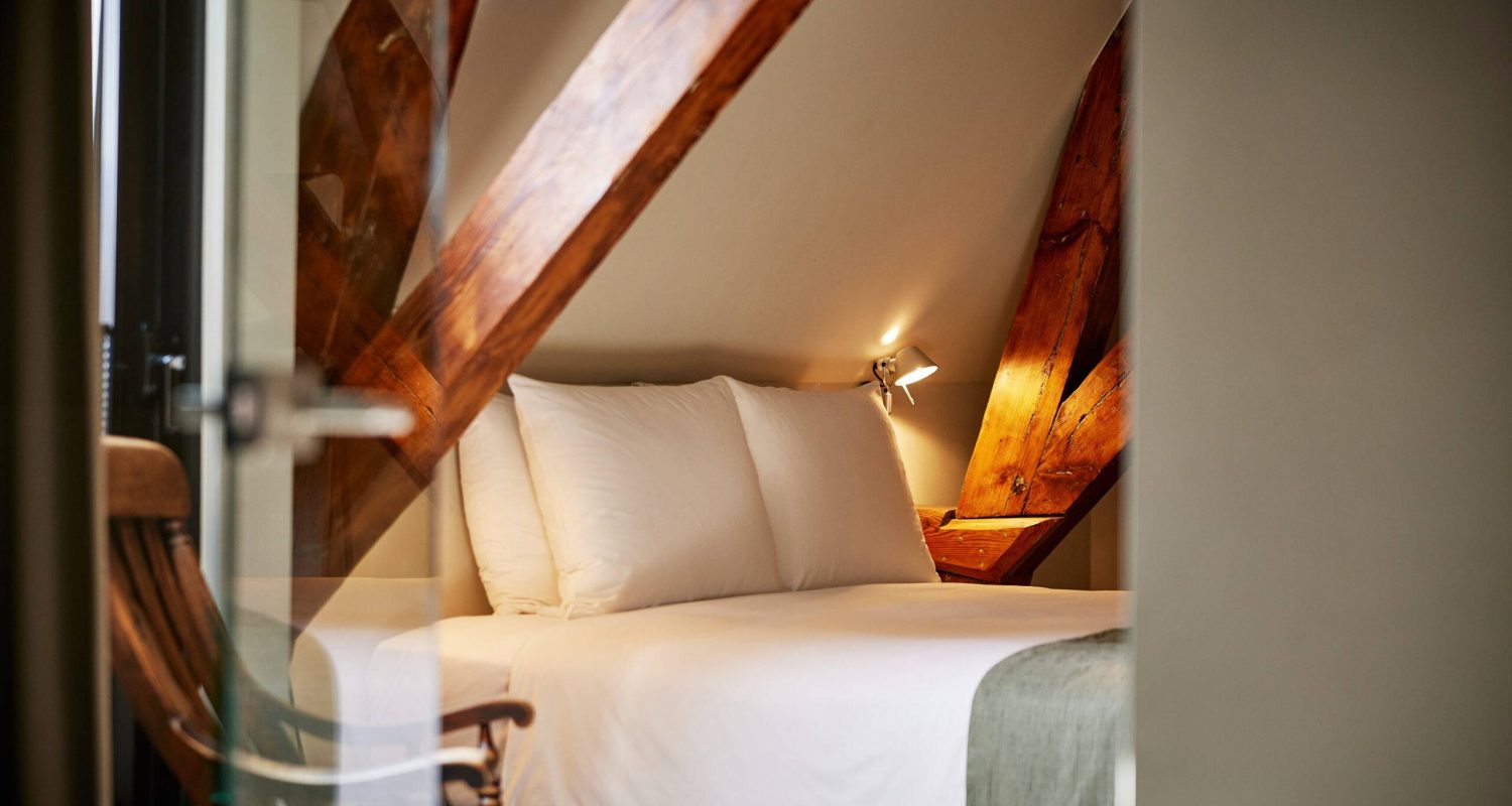 Warehouse apartment (split level) | Miss Blanche hotel Groningen